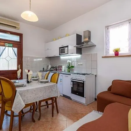 With Parking Space Selce, Crikvenica - 5477 Apartament *
