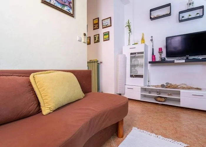 Apartament With Parking Space Selce, Crikvenica - 5477 *